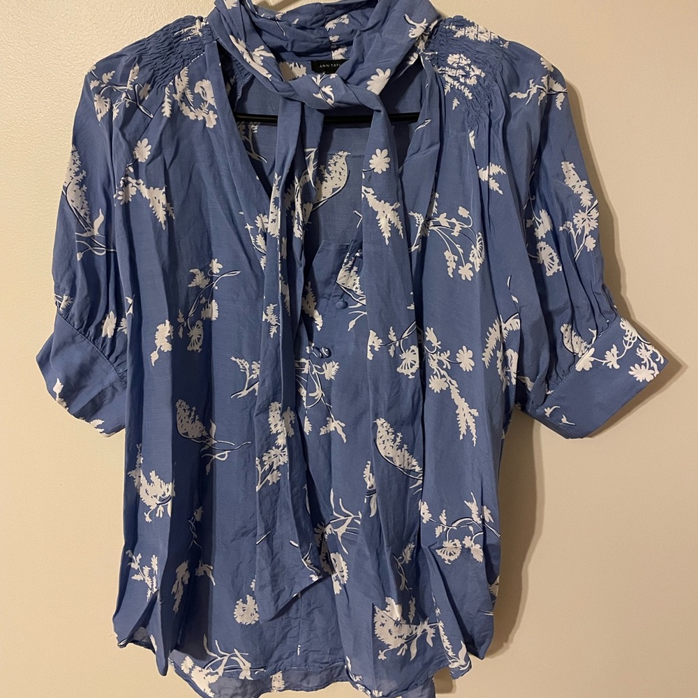 NWOT Ann Taylor tie neck blouse.
